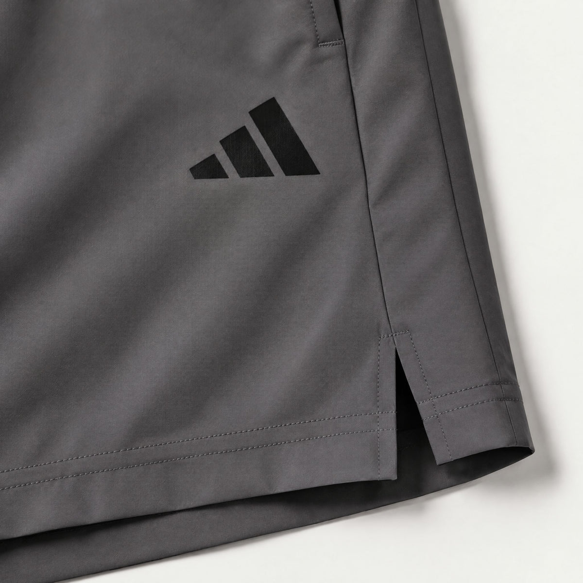 Pantaloneta Deportiva Gris Para Hombre Ref. PAN31