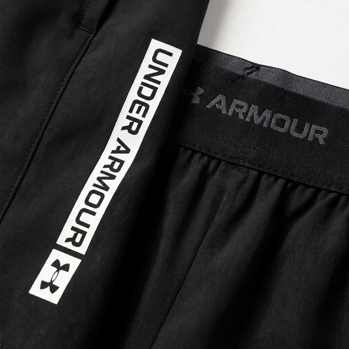 Pantaloneta Deportiva Negra Para Hombre Ref. PAN33
