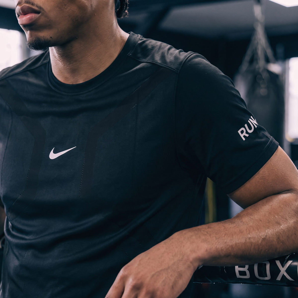 Camiseta Deportiva Negra Para Hombre Ref. CAM43