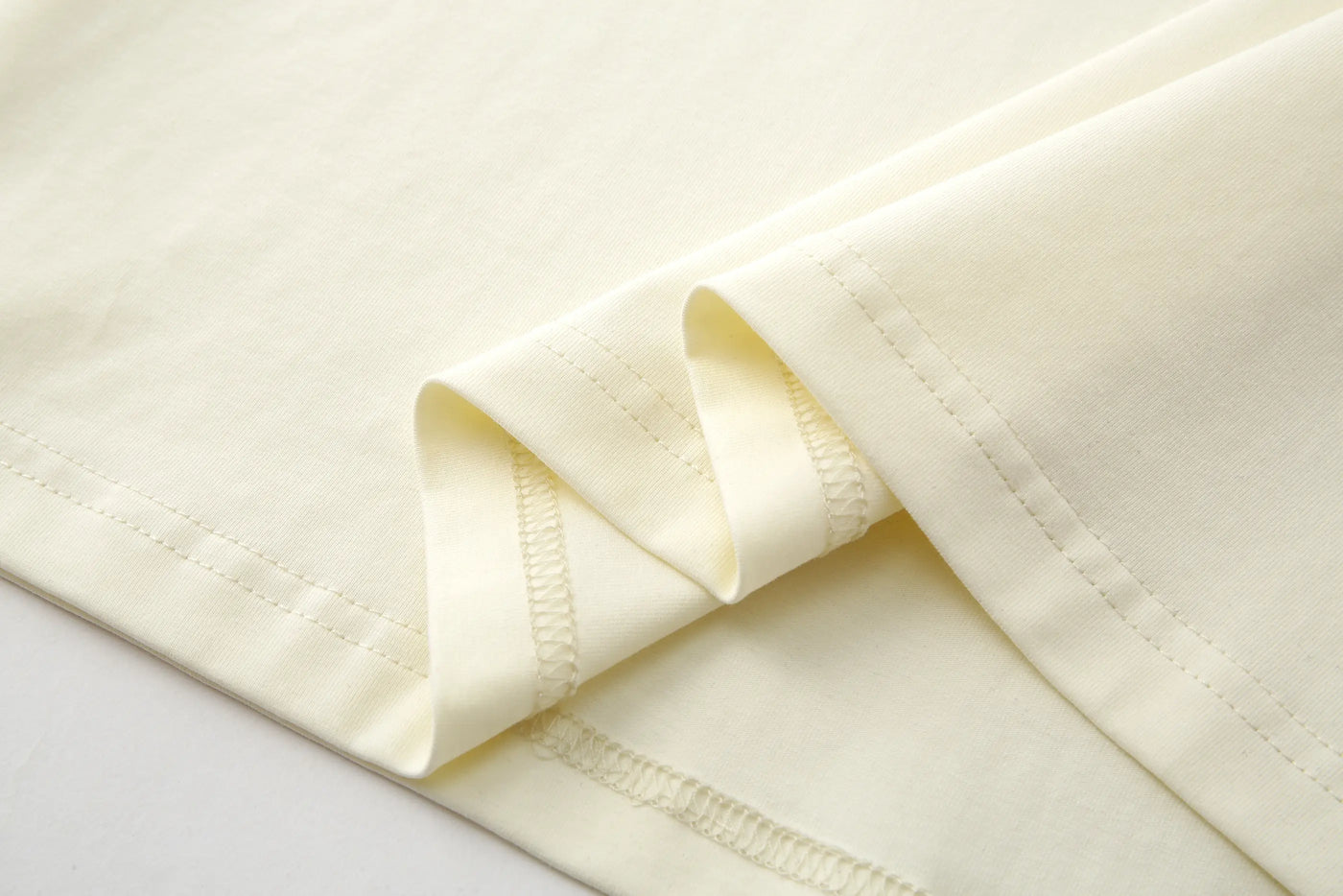 Camiseta básica crema para hombre - imagen 8 - JDC Luxury Store