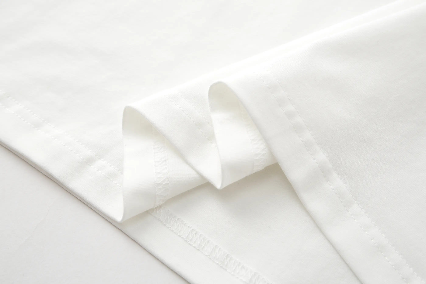 Camiseta básica blanca para hombre - imagen 8 - JDC Luxury Store