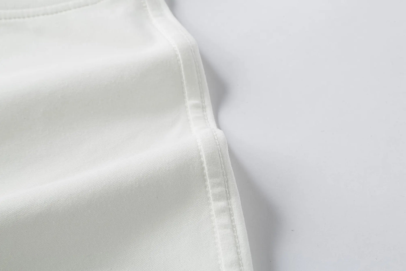 Camiseta oversize blanca para hombre - imagen 7 - JDC Luxury Store